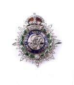 GEORGE VI, A MID 20TH CENTURY DIAMOND AND ENAMEL SWEETHEART BROOCH