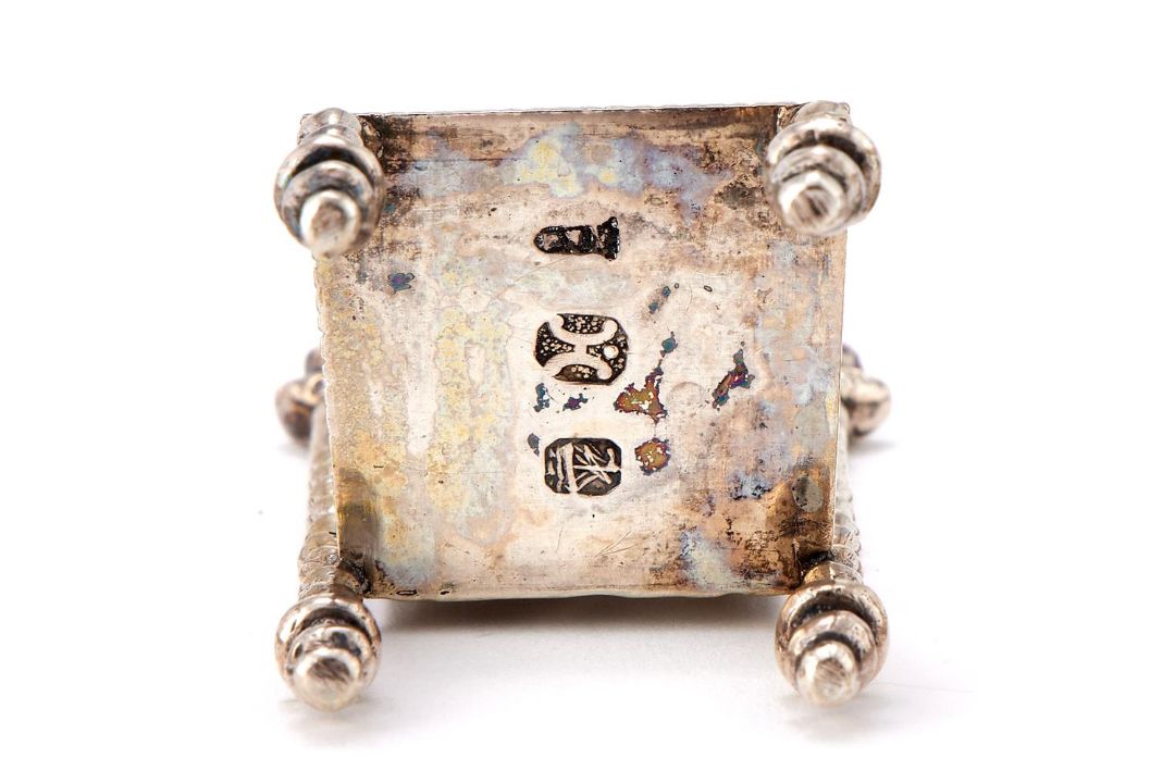 FIVE SILVER COLOURED MINIATURE CHAIRS - Image 3 of 5