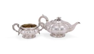Y A GEORGE IV SILVER LOBED CIRCULAR TEA POT AND SUGAR BOWL