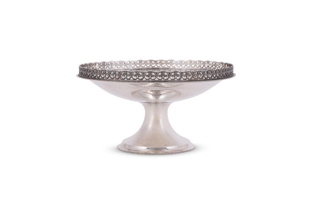 A SILVER PEDESTAL BOWL - Image 1 of 3