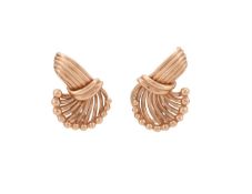 A PAIR OF GOLD COLOURED SCROLLED EAR CLIPS