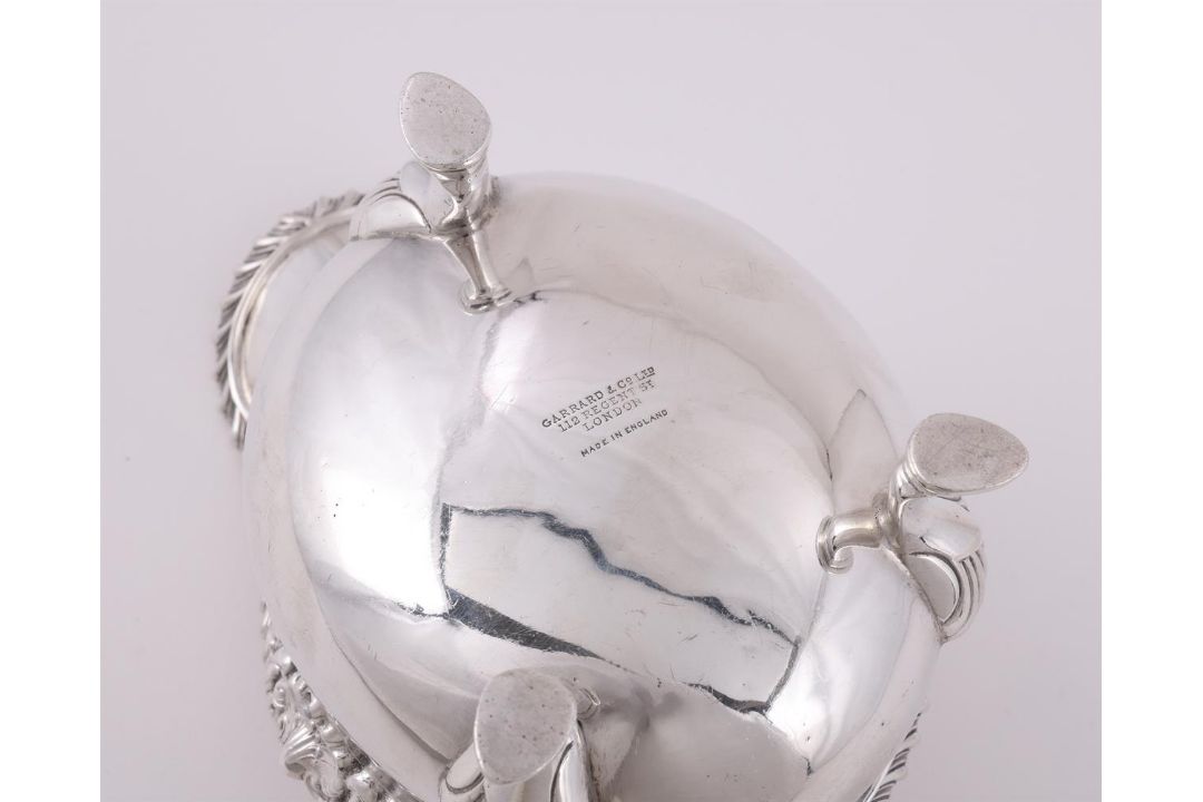 THREE SILVER SHAPED OVAL SAUCE BOATS - Image 4 of 4