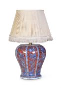 A CHINESE BLUE AND WHITE GILT JAR, ADAPTED AS A LAMP, 18TH CENTURY