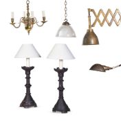 A SMALL BRASS CHANDELIER IN THE DUTCH 18TH CENTURY STYLE, 20TH CENTURY