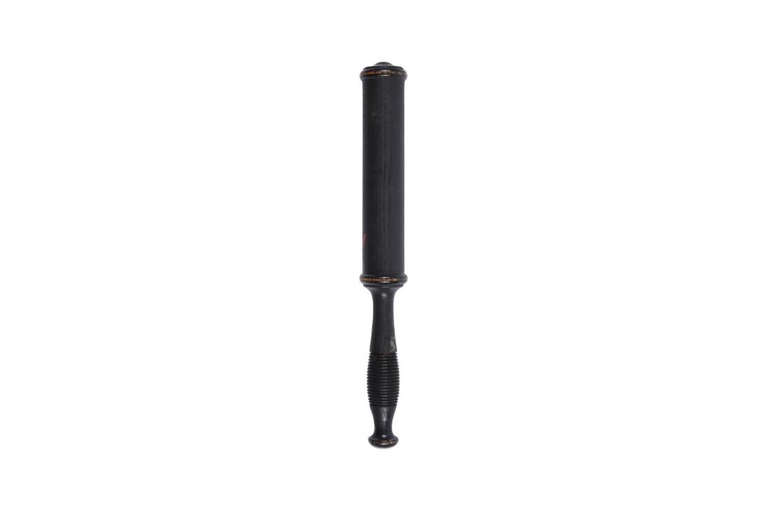 A VICTORIAN PAINTED WOOD TRUNCHEON - Image 2 of 2