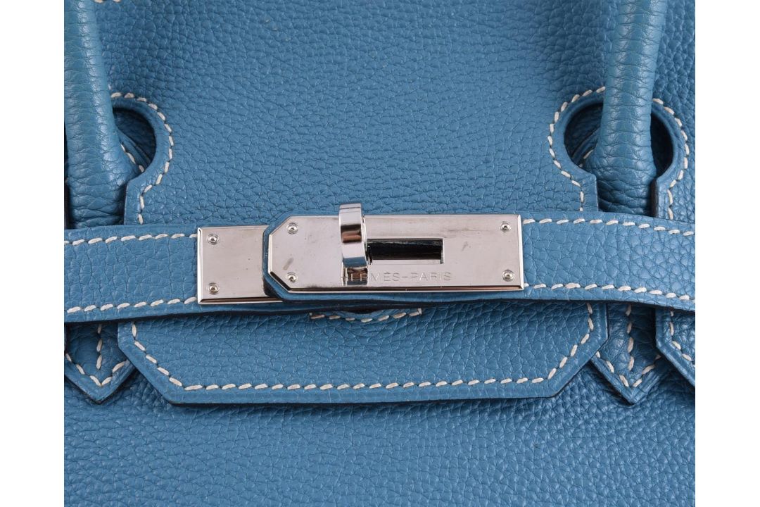 HERMÈS, BIRKIN 30, A BLUE JEAN TOGO LEATHER HANDBAG, CIRCA 2006 - Image 5 of 6