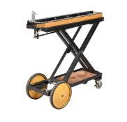 A 5 INCH GAUGE SCISSOR LOCOMOTIVE LIFT ON WHEELSBUILT IN 2002 BY THE LATE MR RICHARD ARNOLD CASTLE