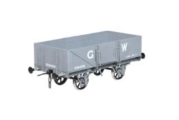 AN EXHIBITION STANDARD 5 INCH GAUGE MODEL OF A GREAT WESTERN RAILWAY FIVE PLANK WAGON NO 109458