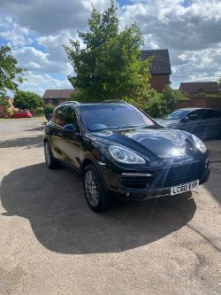 2011 PORSCHE CAYENNE V8 TURBO TIP SUV ESTATE - 500 bhp - 33k miles - LC60 VYP