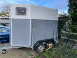 Humbaur Twin Axle Horse Box - All new ply - Good tyres.