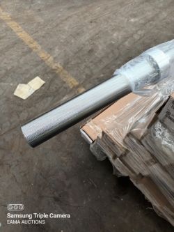 1 Pallet containing approx 26 New weightlifting straight bars - 6ft long - (Ref: L222)