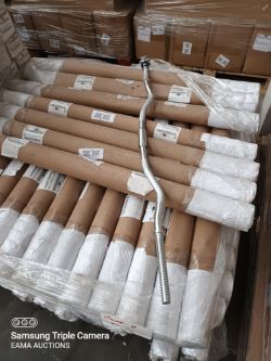 1 Pallet containing approx 43 curling bars - 47 inch - (Ref: L203)