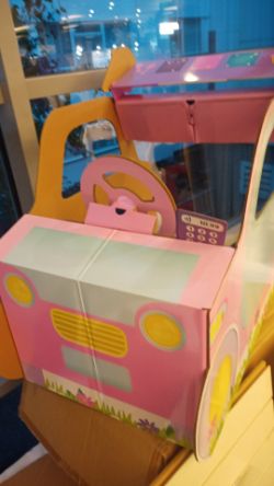 50pcs Brand new Wow Wee Pop up car with accessories - original rrp £24.99 - 50 pcs in lot