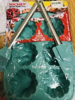 Over 5100 Items - 6 Pallets - Silicone Muffin Sets, Reach and Grab Litter Pickers - See Description