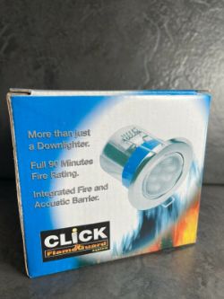 10 x 10000 Stretchy Craft Bows, 300 packs of 50 Phone Cleaning Wipes & 504 GU10 Down-lighters