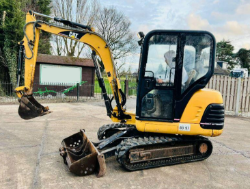 CATERPILLAR 302.5 TRACKED EXCAVATOR * ONLY 2237 HOURS * C/W 2 X BUCKETS