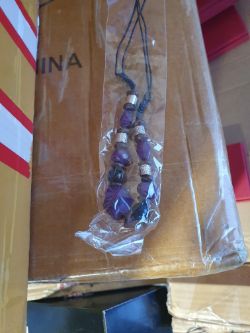 Girls necklaces approximately 1000 box no