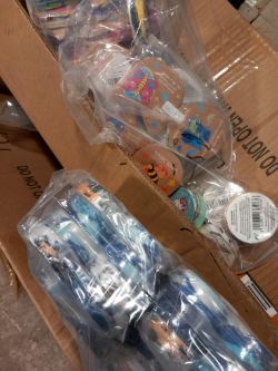 Assorted magic towel approx 500 pieces box 426