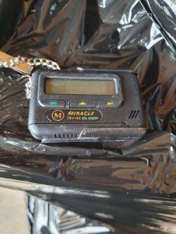 Travel clock approximately 250 box no 72