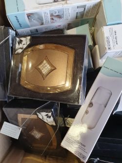 Mist sprayer and jewellery box approximately 350 box no 233