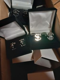 Assorted cufflinks approx 30 pieces box 438