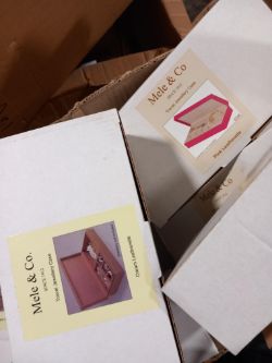 Mele & Co travel assorted jewellery cases approx 18 pieces box 405