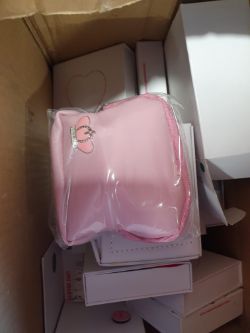 Girls purses approximately 80 box no 203