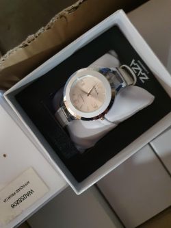 Woman's watches approximately 50 box no 259