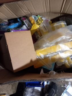 Variety of different watches and wallets approx 500 box 489