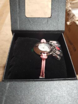 Girls watch approximately 25 box no 111