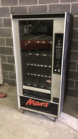 MARS VENDING MACHINE SNACKS CRISPS CHOCOLATE