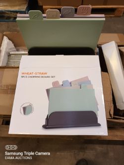 L241 - 1 Pallet Containing Approx 89 chopping boards and 6 sets of wheat straw chopping sets