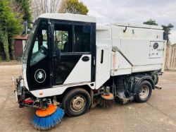 SCARAB MINOR 4X2 ROAD SWEEPER * YEAR 2013 * C/W REVERSE CAMERA