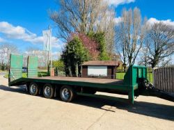 TRI-AXLE DRAG TRAILER C/W HYDRAULIC RAMPS
