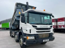 2016 (16) SCANIA P370 8X4 TIPPER EURO 6