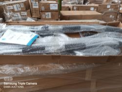 L212 - 1 PALLET CONTAINING APPROX 39 PULL UP BAR DOORWAY TRAINERS