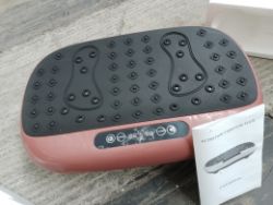 (P86) X27 FOLD AWAY MINI TABLES, X7 ULTRATHIN VIBRATION PLATE, X10 SKATEBOARDS 120 FLOOR MATTS