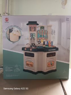 17 WATER VAPOUR KITCHENS