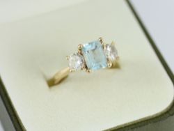 DIAMOND & SKY BLUE TOPAZ RING 14K GOLD LADIES SIZE M 585 4.4G