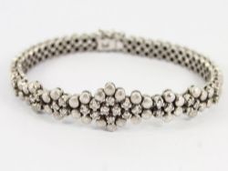 DIAMOND CLUSTER BRACELET 18CT WHITE GOLD LADIES STUNNING 6.5