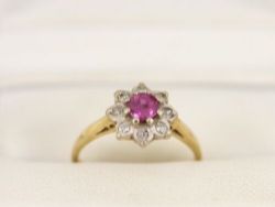 DIAMOND RUBY HALO RING 18CT GOLD LADIES SIZE J 1/4 750 2.9G