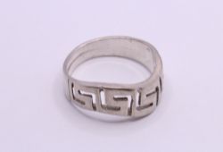 GREEK TILE RING SIZE S VINTAGE STERLING SILVER CLASSIC DESIGN GIFT 4.1G