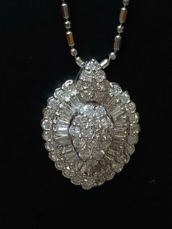 1.84CT DIAMOND PLATINUM PENDANT/WHITE GOLD