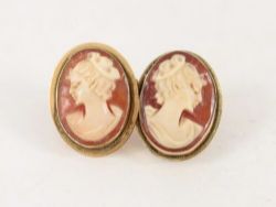 CAMEO EARRINGS 18CT GOLD VINTAGE STUNNING 750 4.1G