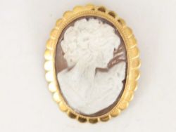 CAMEO BROOCH 9CT GOLD PENDANT LADIES VINTAGE 375 7.8G