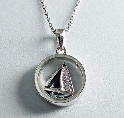 FLOATING DIAMOND YACHT PENDANT 18CT WHITE GOLD