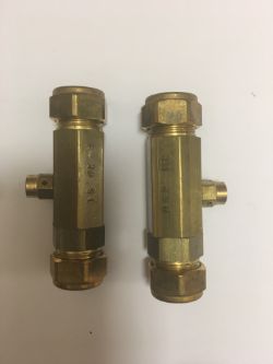 15MM COMPRESSION - DOUBLE CHECK VALVES - (50 VALVES)