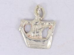 VIKING SHIP CHARM STERLING SILVER IONA VINTAGE CHARMS SCOTTISH 925 1.2G SC38