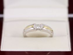 DIAMOND SOLITAIRE RING 18CT TWO TONE GOLD LADIES SIZE N 1/2 750 3.8G AT23