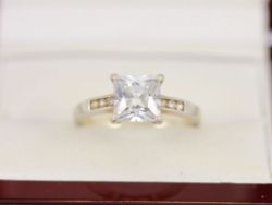 SOLITAIRE RING STERLING SILVER LADIES STUNNING SIZE N 925 2.6G AR95